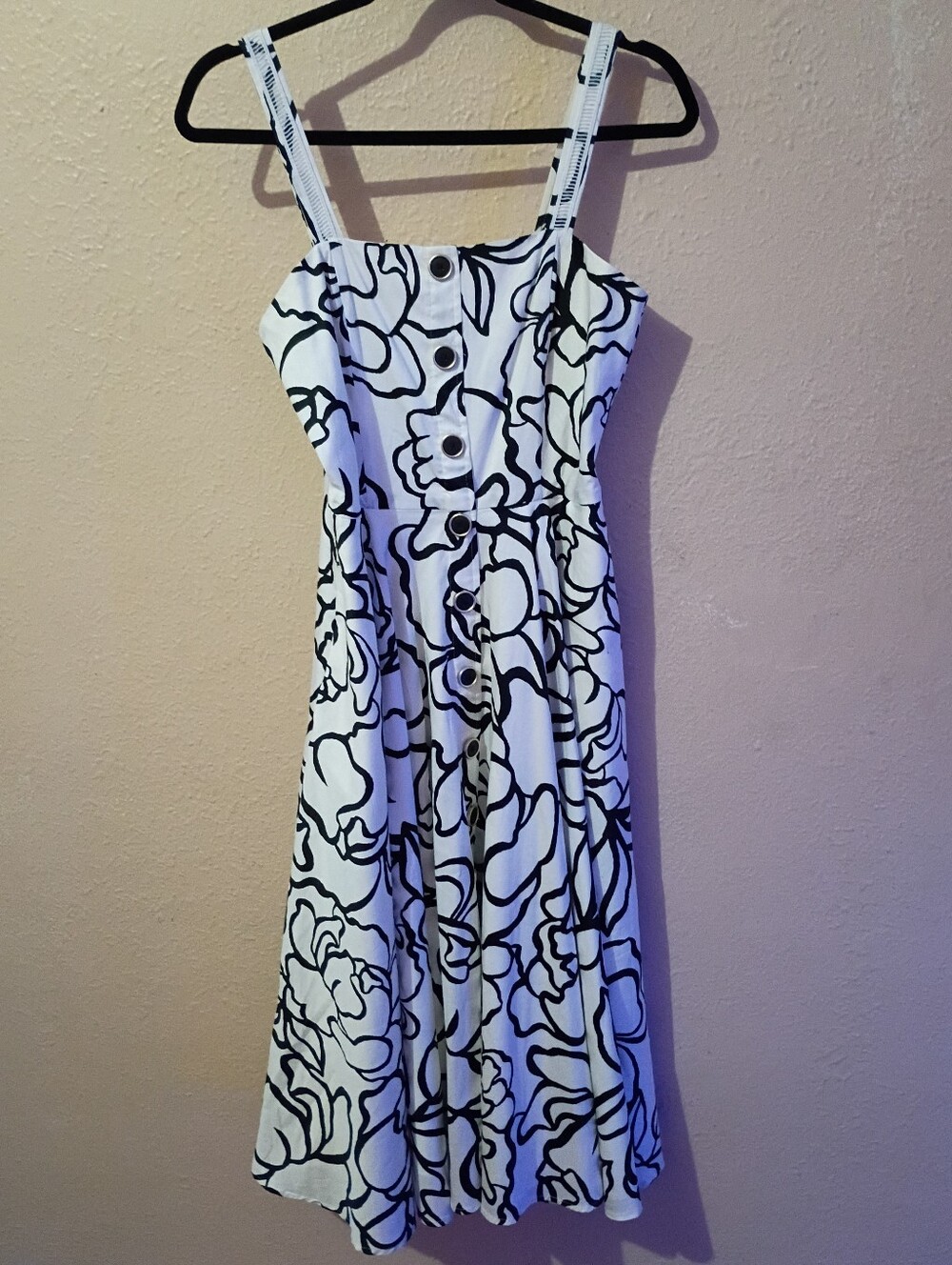 2023 WHBM SIZE 2 Black & White Floral Button-Front Lined Sundress